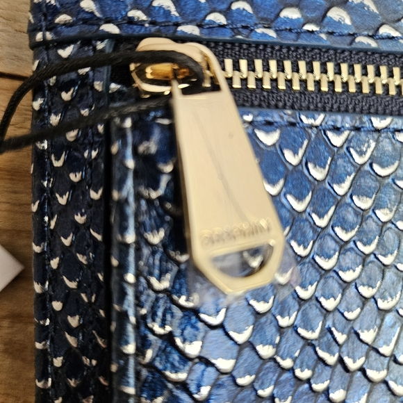 Brahmin Ady Serenity Meridian Wallet Blue Gold NWT - Picture 7 of 8